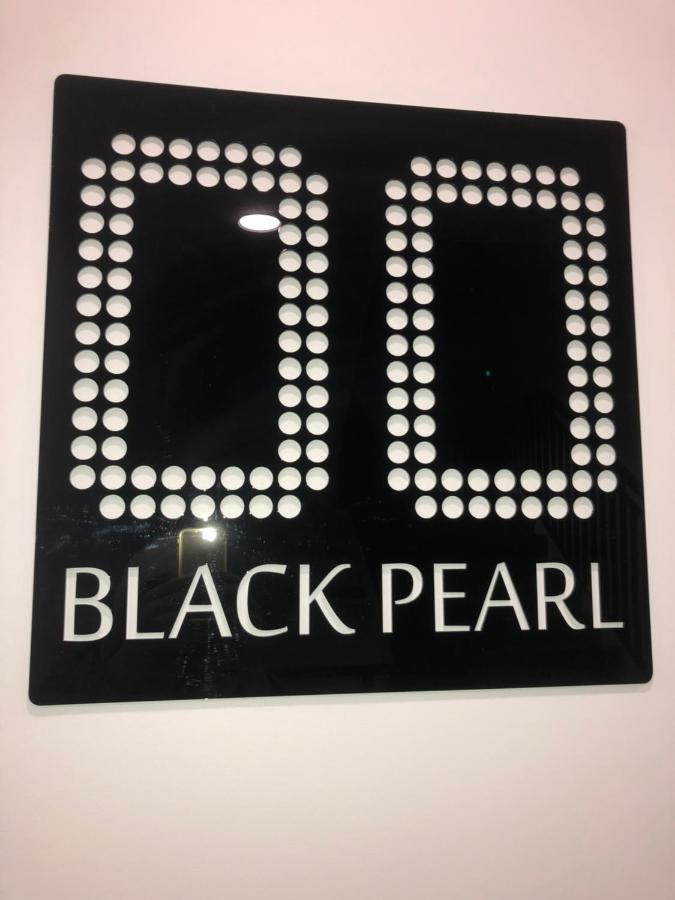 Black Pearl Deluxe 슈체친 외부 사진